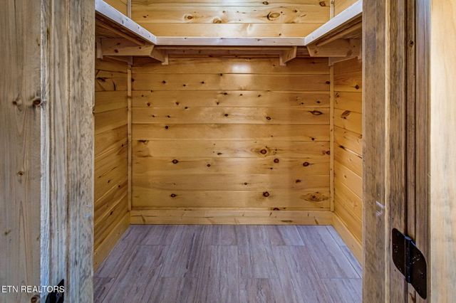 1821 Pinestand Ridge Way, Sevierville, TN 37862