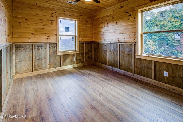 1821 Pinestand Ridge Way, Sevierville, TN 37862