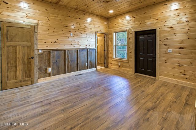 1821 Pinestand Ridge Way, Sevierville, TN 37862