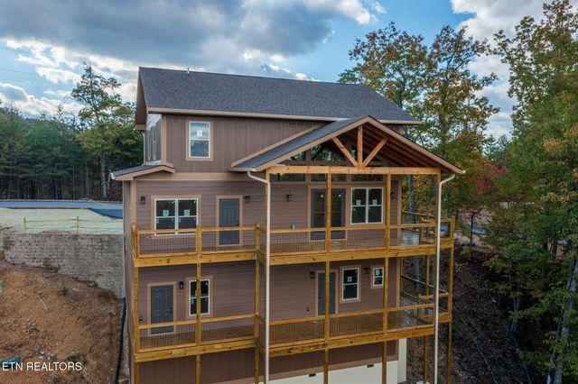 1821 Pinestand Ridge Way, Sevierville, TN 37862