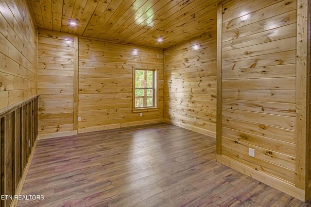 1821 Pinestand Ridge Way, Sevierville, TN 37862