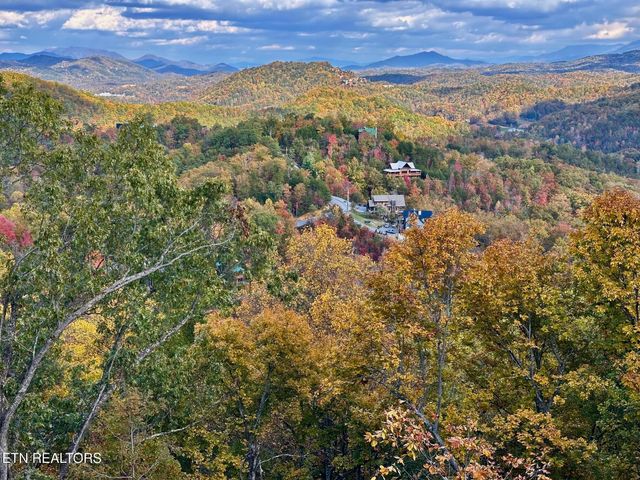 1821 Pinestand Ridge Way, Sevierville, TN 37862