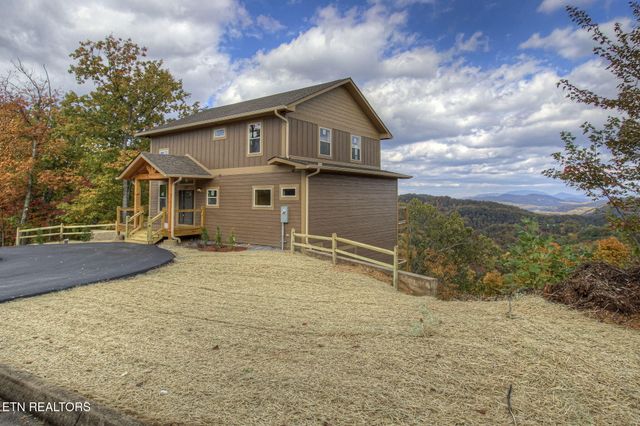 1821 Pinestand Ridge Way, Sevierville, TN 37862