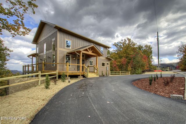 1821 Pinestand Ridge Way, Sevierville, TN 37862