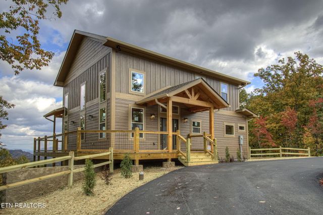 1821 Pinestand Ridge Way, Sevierville, TN 37862