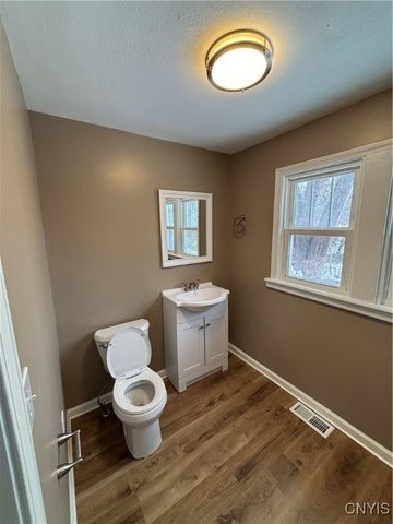 172 Parkway Drive, Syracuse, NY 13207