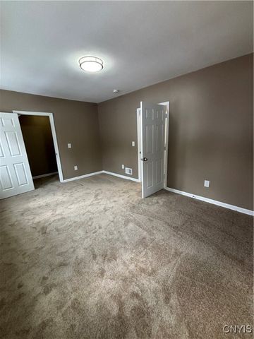 172 Parkway Drive, Syracuse, NY 13207