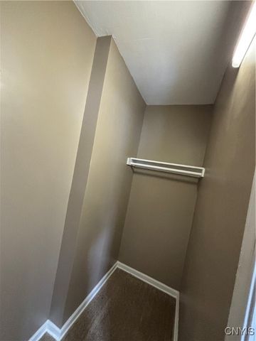 172 Parkway Drive, Syracuse, NY 13207