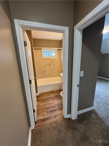 172 Parkway Drive, Syracuse, NY 13207