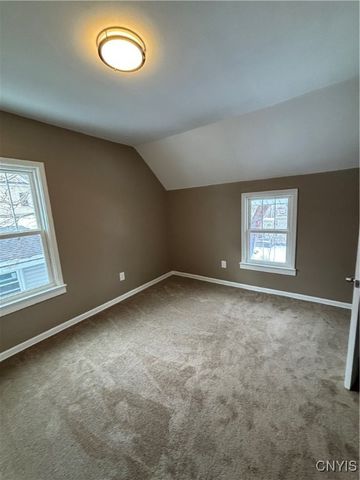 172 Parkway Drive, Syracuse, NY 13207