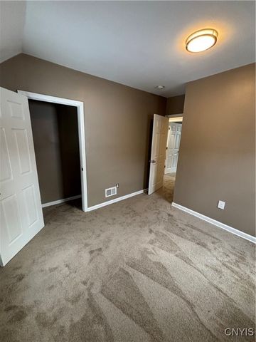 172 Parkway Drive, Syracuse, NY 13207