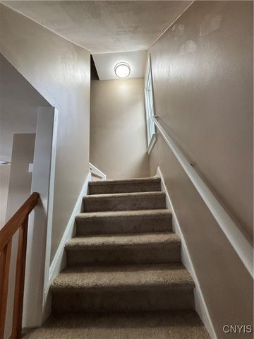 172 Parkway Drive, Syracuse, NY 13207