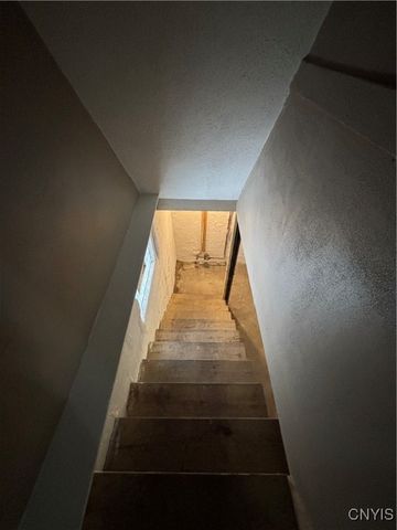 172 Parkway Drive, Syracuse, NY 13207