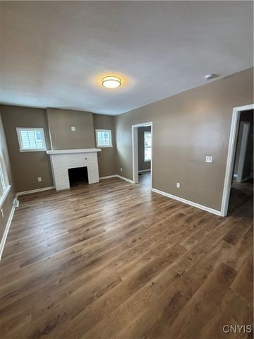 172 Parkway Drive, Syracuse, NY 13207