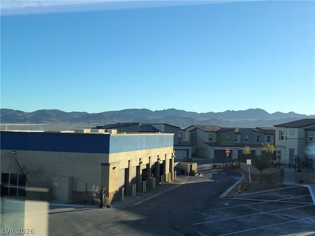 440 Moonlight Cove Drive, Henderson, NV 89002