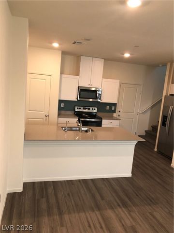 440 Moonlight Cove Drive, Henderson, NV 89002