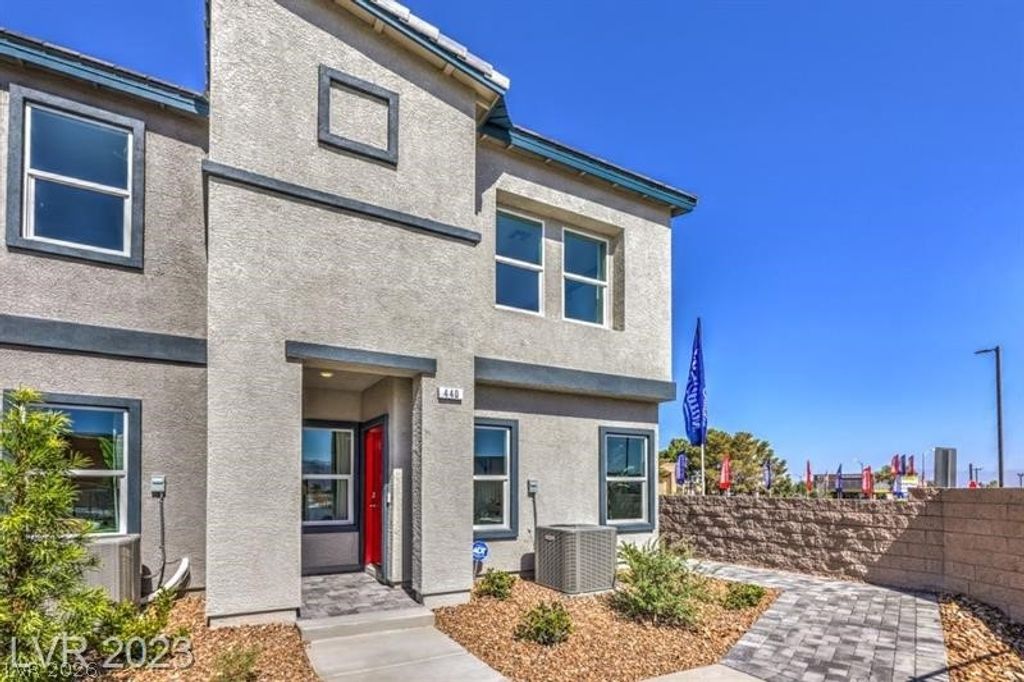 440 Moonlight Cove Drive, Henderson, NV 89002