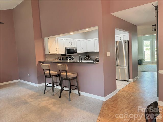 4015 Thistledown Court 8, Charlotte, NC 28269