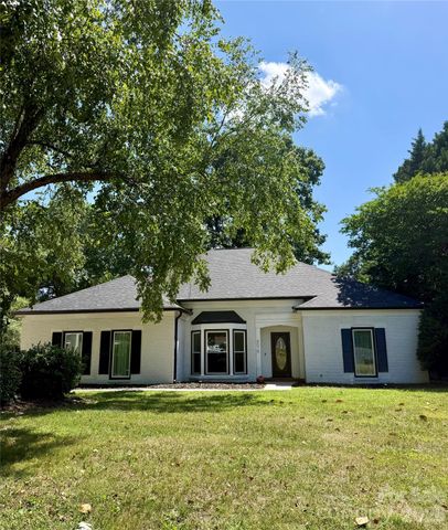 4015 Thistledown Court 8, Charlotte, NC 28269