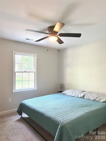 4015 Thistledown Court 8, Charlotte, NC 28269