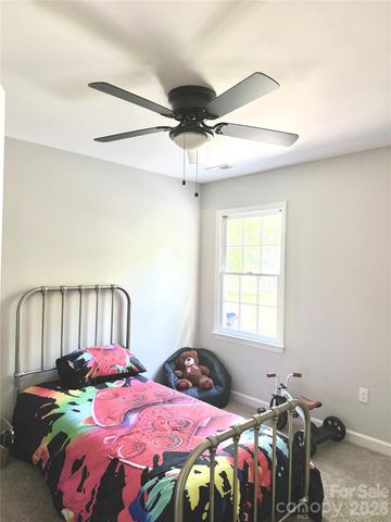 4015 Thistledown Court 8, Charlotte, NC 28269