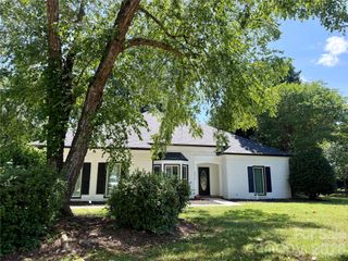4015 Thistledown Court 8, Charlotte, NC 28269