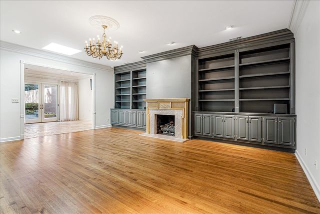 335 N RIVER OAKS RD, Memphis, TN 38120