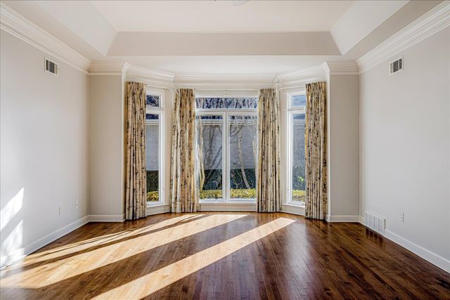 335 N RIVER OAKS RD, Memphis, TN 38120