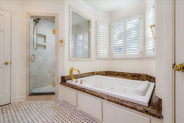 335 N RIVER OAKS RD, Memphis, TN 38120