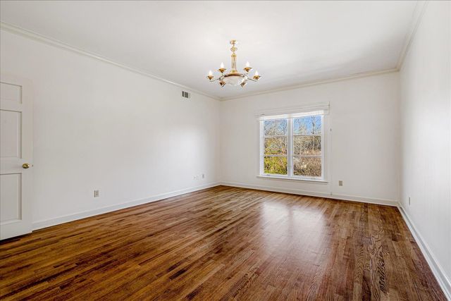 335 N RIVER OAKS RD, Memphis, TN 38120