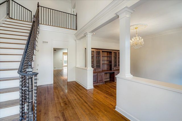 335 N RIVER OAKS RD, Memphis, TN 38120