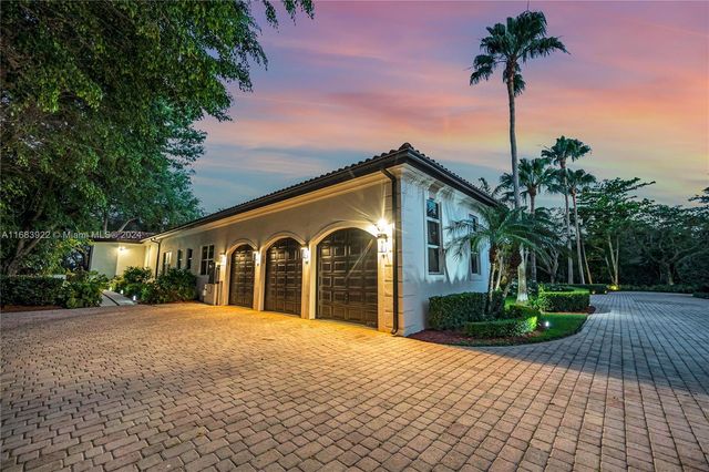 12211 Pine Needle Ln, Pinecrest, FL 33156