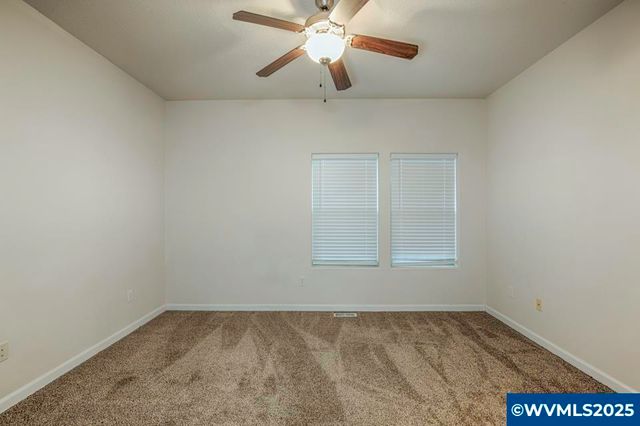 871 Mary Dr, Molalla, OR 97038