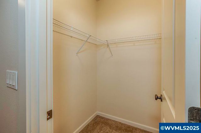 871 Mary Dr, Molalla, OR 97038