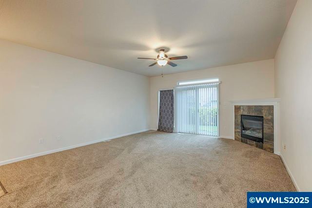 871 Mary Dr, Molalla, OR 97038