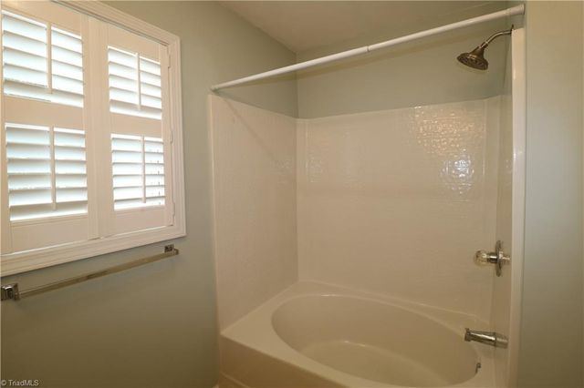 6004 Old Park Lane, High Point, NC 27265