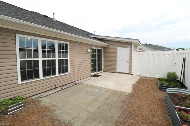 6004 Old Park Lane, High Point, NC 27265