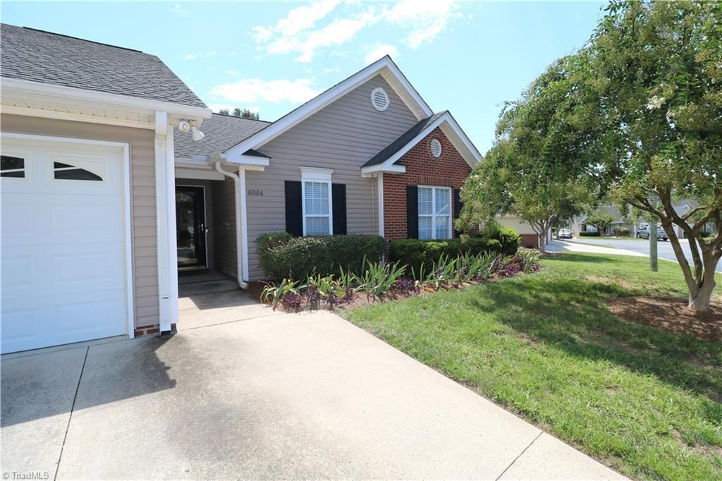 6004 Old Park Lane, High Point, NC 27265