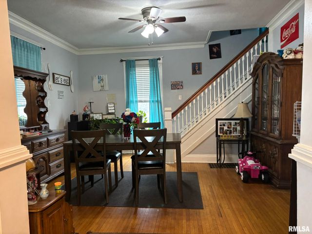 506 E ELM Street, Canton, IL 61520