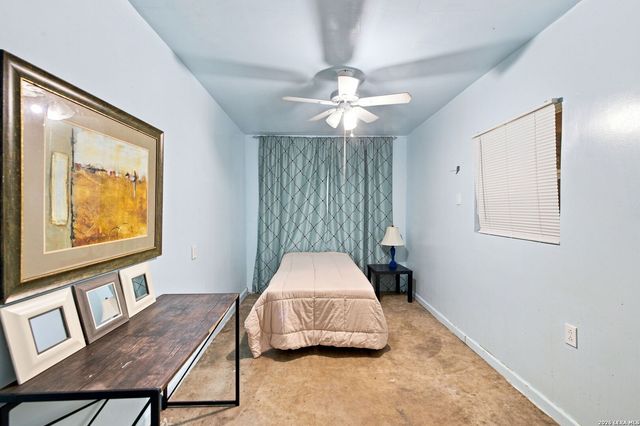 4422 Bikini Dr., San Antonio, TX 78218