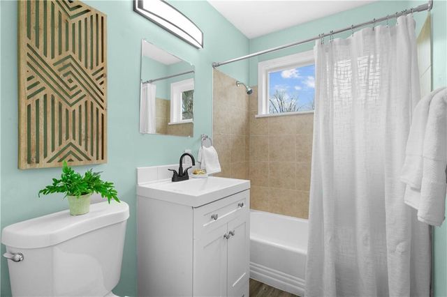 9407 Palmer Avenue, Kansas City, MO 64138