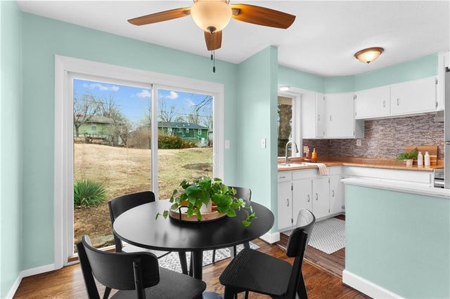 9407 Palmer Avenue, Kansas City, MO 64138