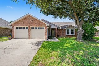 6852 Megan Lane, North Richland Hills, TX 76182
