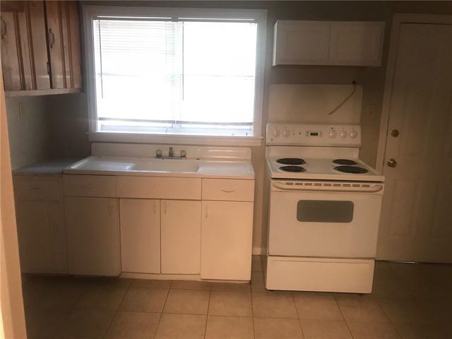 1506 Flowers Drive B, Mobile, AL 36605