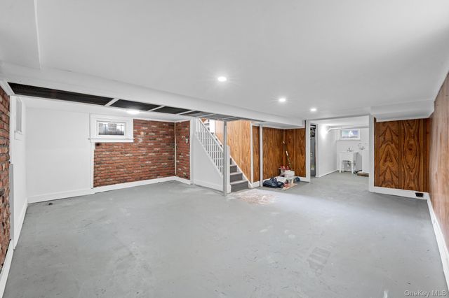 1240 Beech Court, College Point, NY 11356