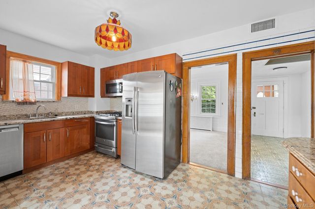 1240 Beech Court, College Point, NY 11356