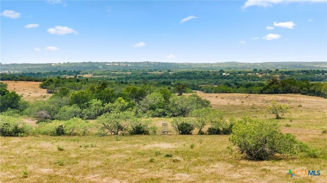 3575 Westwood Road, Lockhart, TX 78644