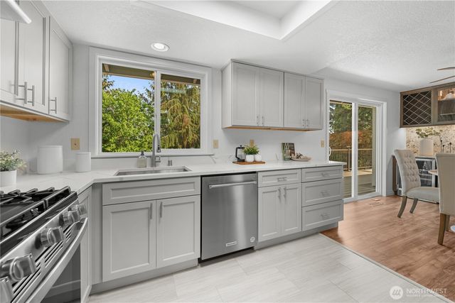 2943 216th Street SW, Brier, WA 98036