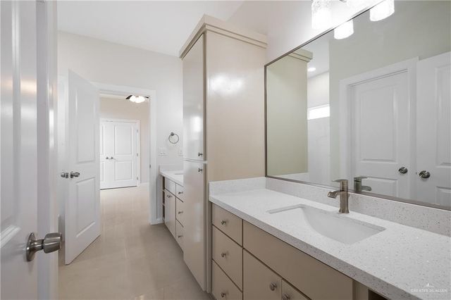 2005 Queens Avenue, Mcallen, TX 78504