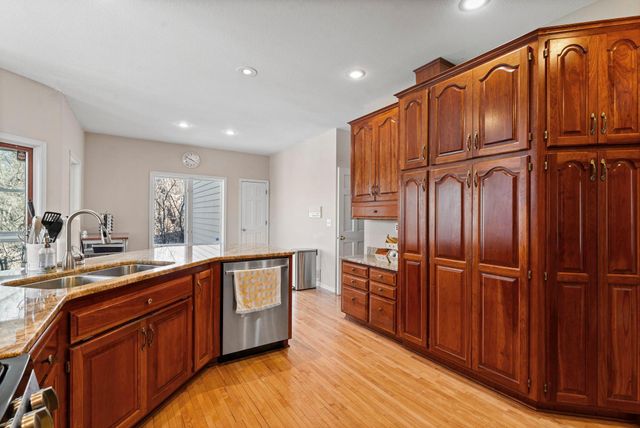 11715 177th Street W, Lakeville, MN 55044